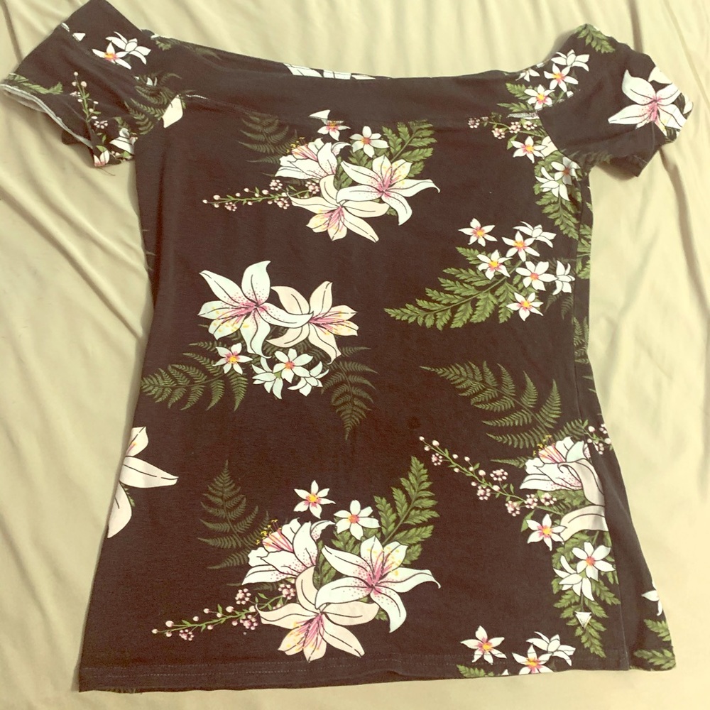 Guess Floral Off the Shoulder Tee
